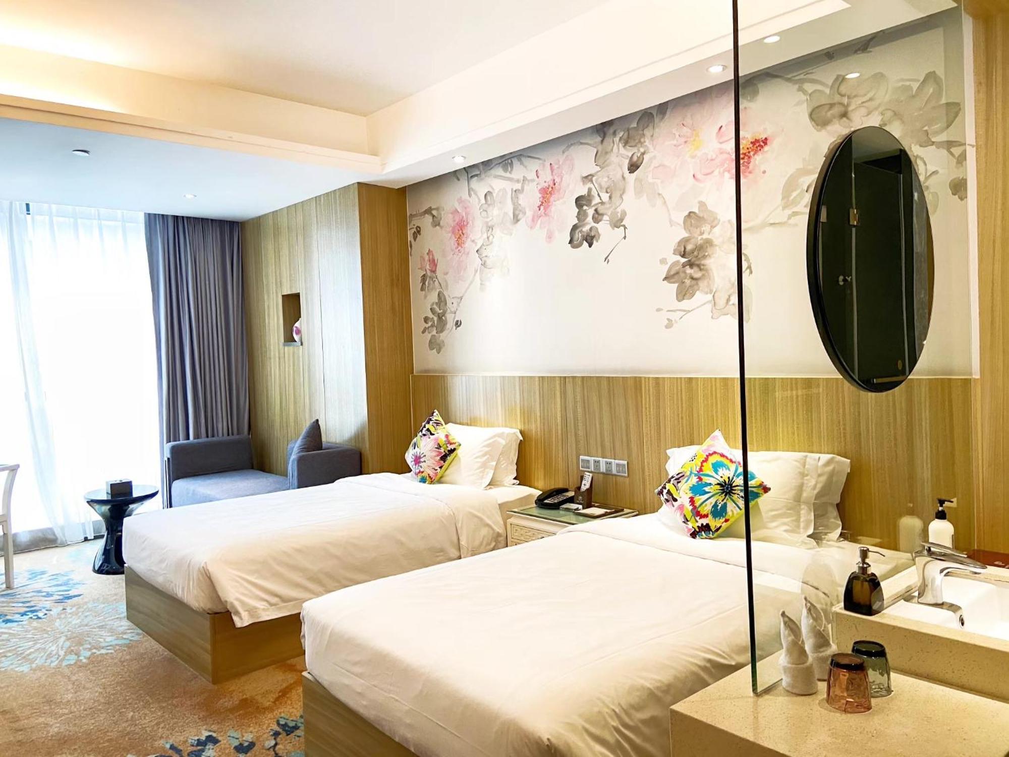Paco Hotel Tаojin Metro Guangzhou - Free Shuttle Bus For Centen Fair Exterior photo
