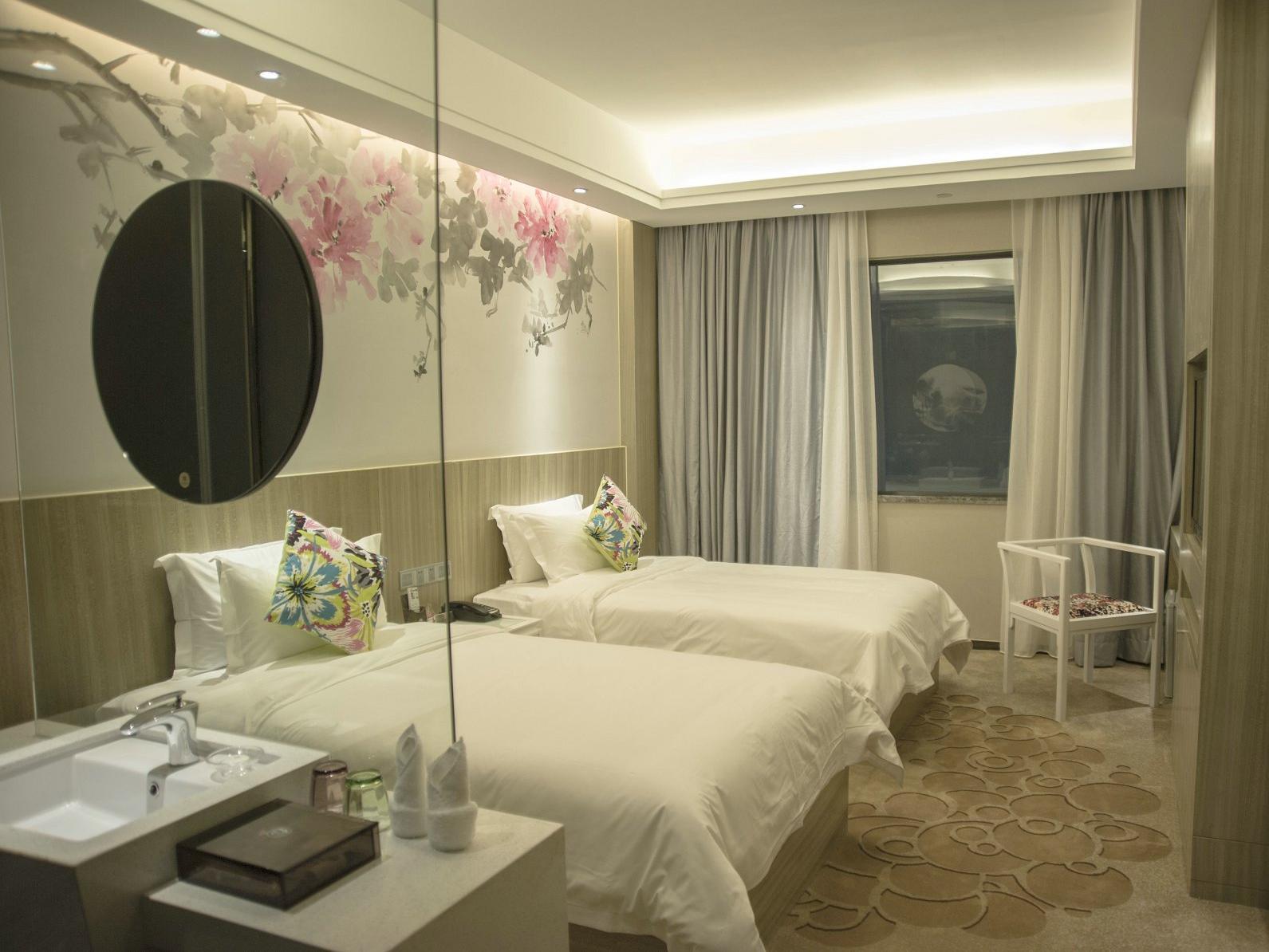 Paco Hotel Tаojin Metro Guangzhou - Free Shuttle Bus For Centen Fair Exterior photo