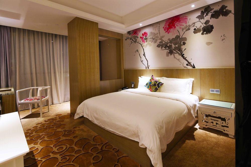 Paco Hotel Tаojin Metro Guangzhou - Free Shuttle Bus For Centen Fair Exterior photo